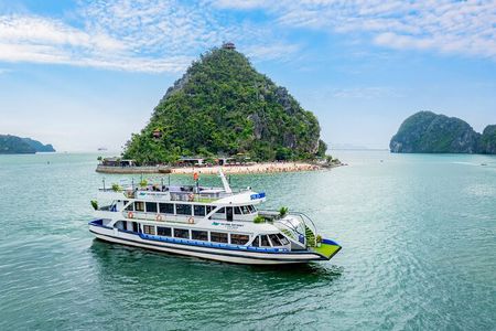 All-Clusive HaLong Bay Luxury Day Cruise: Transfer, Buffet, Kayak