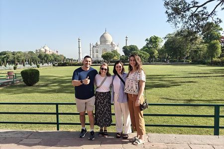 2 Day Agra Tour from Delhi with Taj Mahal Sunrise, Agra Fort