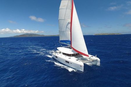 Private Luxury Catamaran Charter Aboard New Lagoon Multi-Deck 420
