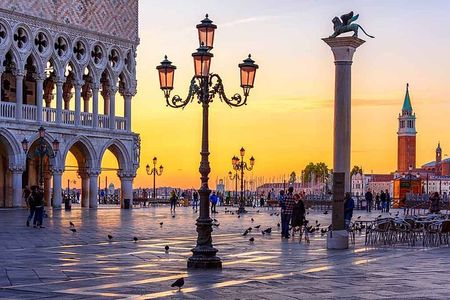Venice Walking Tour: an Authentic View of a Magnificent City