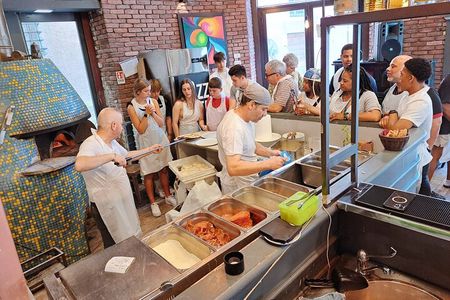 Pizza Cooking Experience At Jazz Cafe in Rome