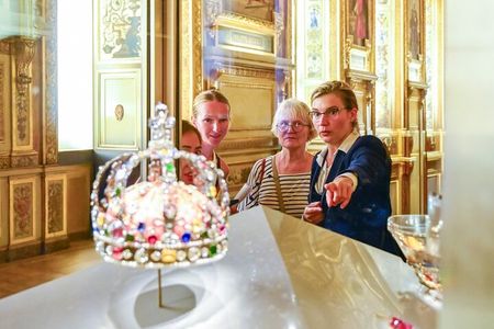 Louvre Museum & Mona Lisa Semi-Private Guided Tour (Max 6 People)