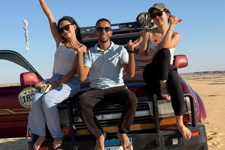 White and black Dessert for 2 Days 1 Night private tour