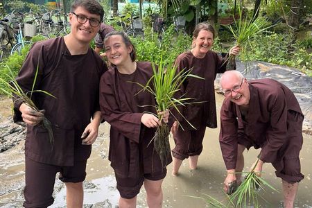  Mekong 2 Days 1 Night SMALL GROUP Stay at Family Tiny Homestay WITH BBQ DINNER