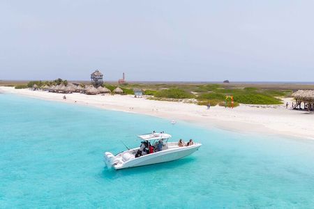 Exclusive 38ft Yacht Charter Experience in Klein Curaçao