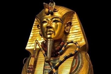 Cairo tour with Grand Egyptian Museum and Pyramids