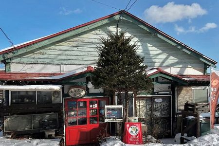 Walk Around Hakodate's Hidden Spots Guided by Local Residents