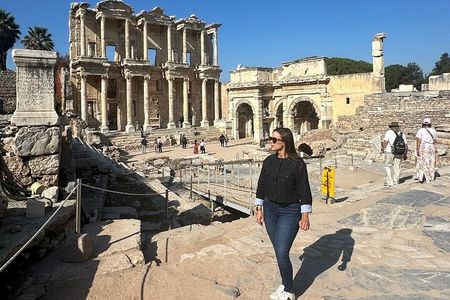 Private Guided Ephesus Day Tour with Lunch
