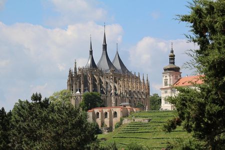 Cathedral and Bone church Tour from Prague to Kutna Hora