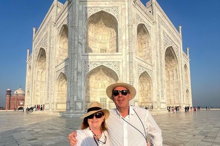 4 Days Luxury Golden Triangle Tour to Agra and Jaipur From Delhi
