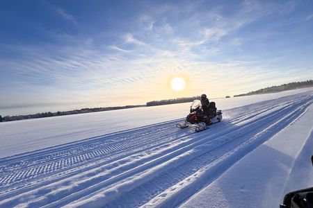 Small Group Snowmobile Safari 
