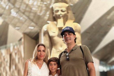 GEM and Giza Pyramids Private Tour From Cairo Hotels & Airport