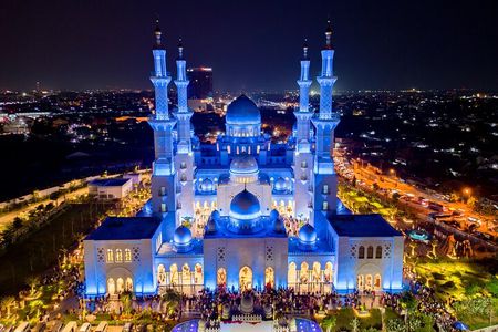 Abu Dhabi Full Day Modern Tour 