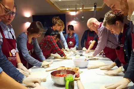 Pizza and Gelato Making Class in the Heart of Rome