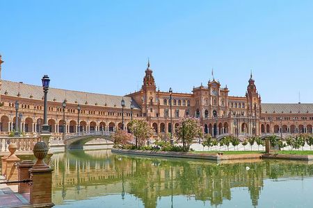 Seville Small-Group Monumental Highlights Walking Tour