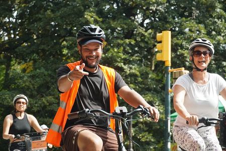 Central Park Small-Group Guided Bike Tour for All Ages