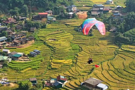 Sapa Paragliding with Acrobatic Flips & Round-trip Transfer
