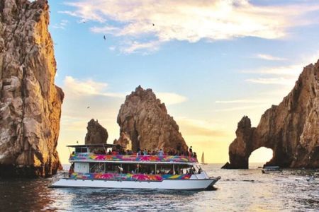 Cabo Escape Sunset Cruise with Dinner and Open Bar 