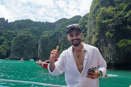  Best of Phi Phi Island Adventure Day Tour with Lunch from Phuket