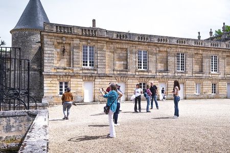 Saint-Émilion & Pomerol Wine Tour: Tastings, Lunch & WSET Guide