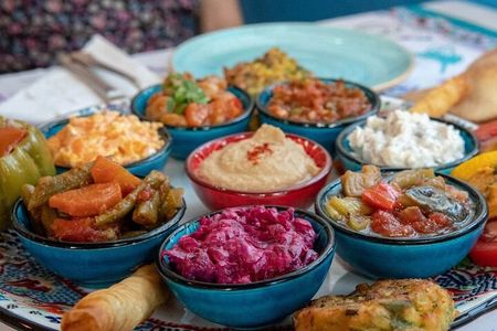 Istanbul Vegetarian Street Food Tour in Vibrant Kadıköy