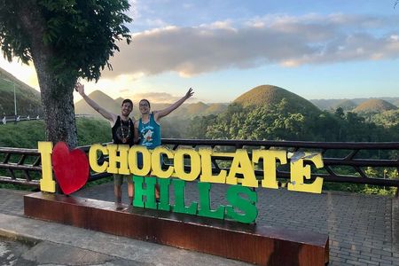 Chocolate Hills Tour Tarsier Loboc River in Bohol