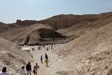 Luxor Day Tour: Valley of Kings & Hatshepsut Temples & habu templ
