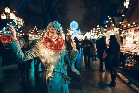 Amsterdam Light Festival Winter Walk with Stroopwafel Workshop