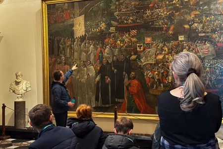 Krakow: Wawel Castle & Cathedral Guided Tour