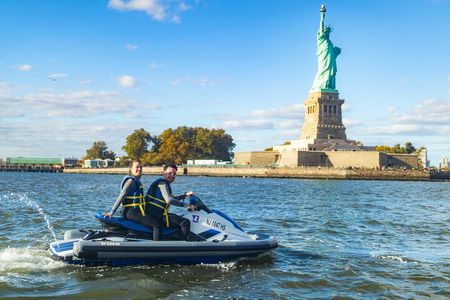 The Manhattan Loop and Statue of Liberty Jet Ski Tour (2.5 hr)