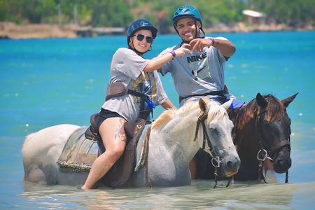 Negril 45-minute Guided Horseback Ride and Swim
