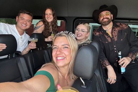 Snoqualmie Falls and Woodinville Wine Tour SUV or Van