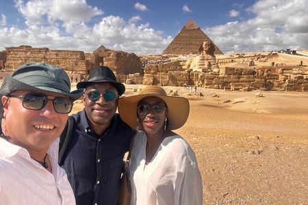 Full Day Private Tour in Giza Pyramids & Saqqara & Memphis