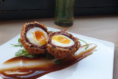 The Original Glasgow Food Tour: 8 tastings & stories with a local