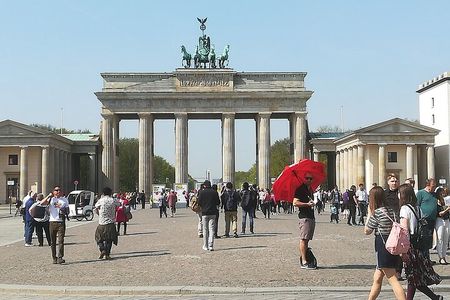 Private Walking up 15 Person with Licensed Berlin Tour Guides 