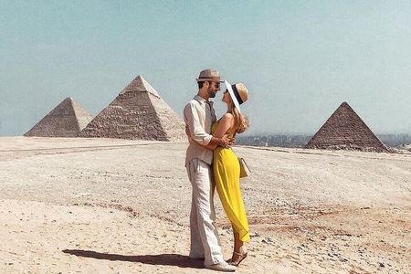 Giza Pyramids, Memphis and Sakkara Tour with Lunch