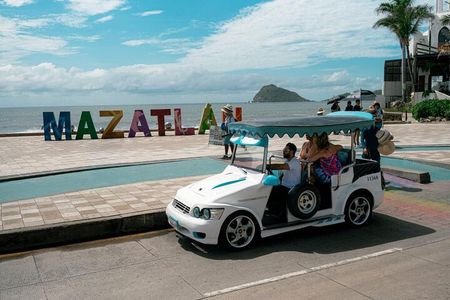 Scenic Tour in Traditional Vehicle Pneumonia in Mazatlan
