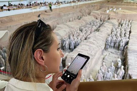 Xi'an in A Day: Terracotta Army & Top City Attractions with Lunch