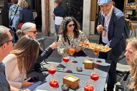Venetian Cicchetti Street Food and Sightseeing Walking Tour