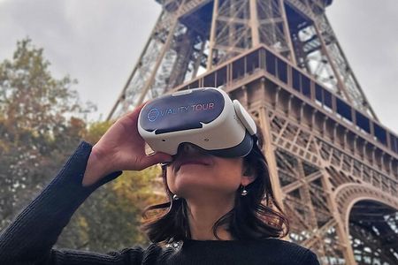 Virtual Reality Guided Tour at the Eiffel Tower