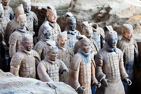 Xi'an: Exclusive Terracotta Army Tour with Local Family Lunch