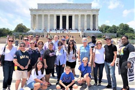 Highlights of DC Bus Tour with 10+ Stops, Arlington Cemetery Walk