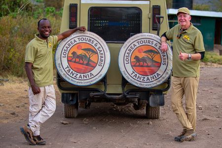 4 Day Safari Experience and Calving Season Adventure