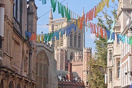 The Most Entertaining Tour of Cambridge by An Ex-Student