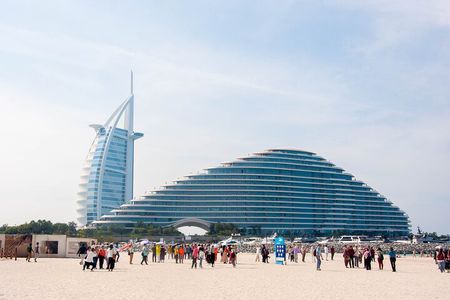 Snapshot Tour of Dubai includes photo stop at Atlantis & Madinath Jumeirah