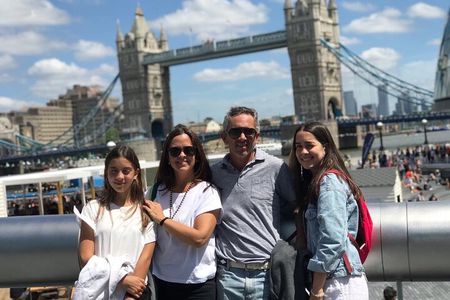 London Private Family Tour Museum Visit for Kids and Games