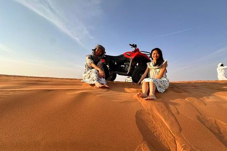 Best Desert Safari Dubai Falcon photography camel BBQdinner&shows