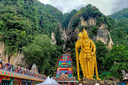 Private Batu Caves and Genting Highland Tours with Excursion Van