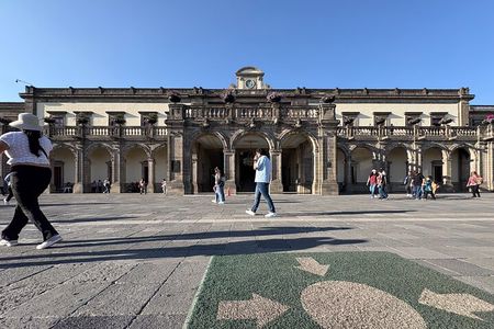 Exclusive 3-in-1 Tour:Cablebus Ride, Castle & Anthropology Museum