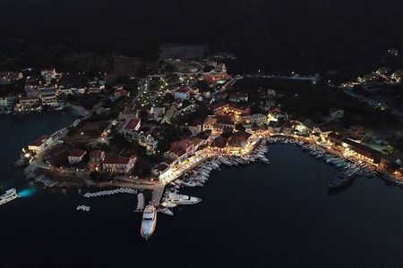 Kefalonia Private Fiscardo Sunset & Night Tour